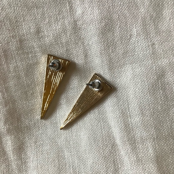 🚨4/$10🚨Boutique Vintage Triangle Earrings - Picture 4 of 5